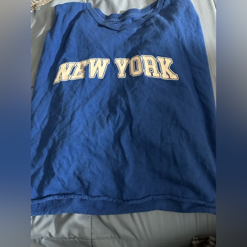 Bllue short sleeved cropped top from tree hugger nation.